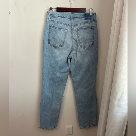 Abercrombie Ultra High Rise 90s Straight Jean - Picture 8 of 9